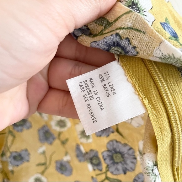 NWT CUPCAKES & CASHMERE Yellow Floral Open Back Boho Tank Top Women's Medium - Picture 6 of 6